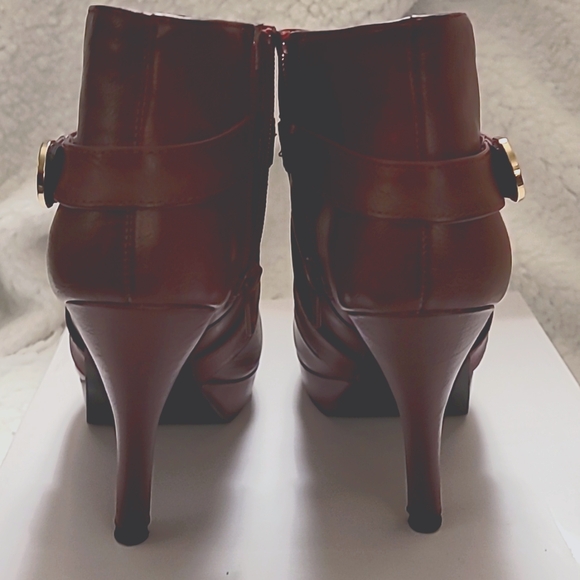 Booties - Picture 3 of 4